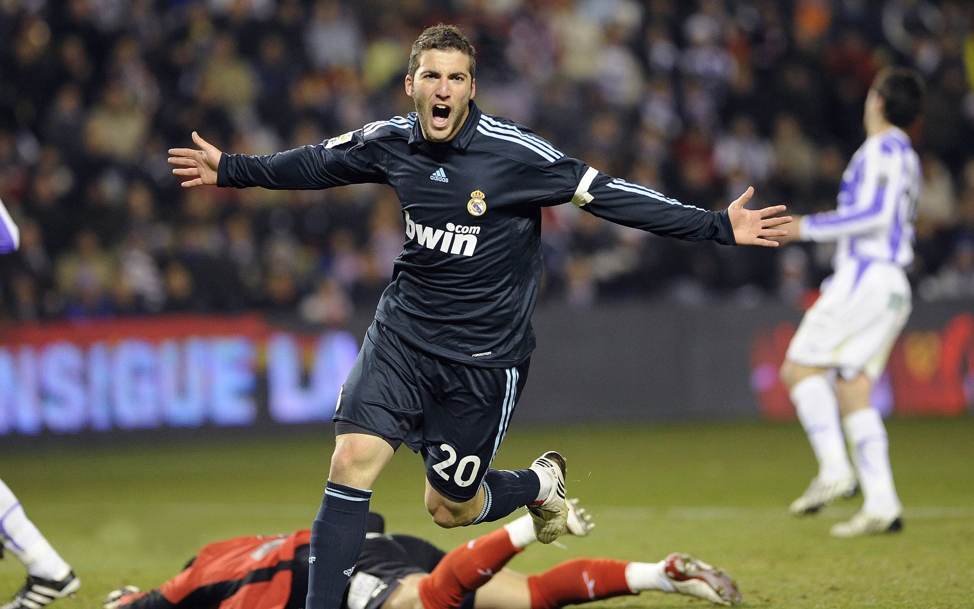 开云娱乐-C罗通过直播感谢全球粉丝长期支持,c罗直播带货 第1张 开云娱乐-C罗通过直播感谢全球粉丝长期支持,c罗直播带货 第1张